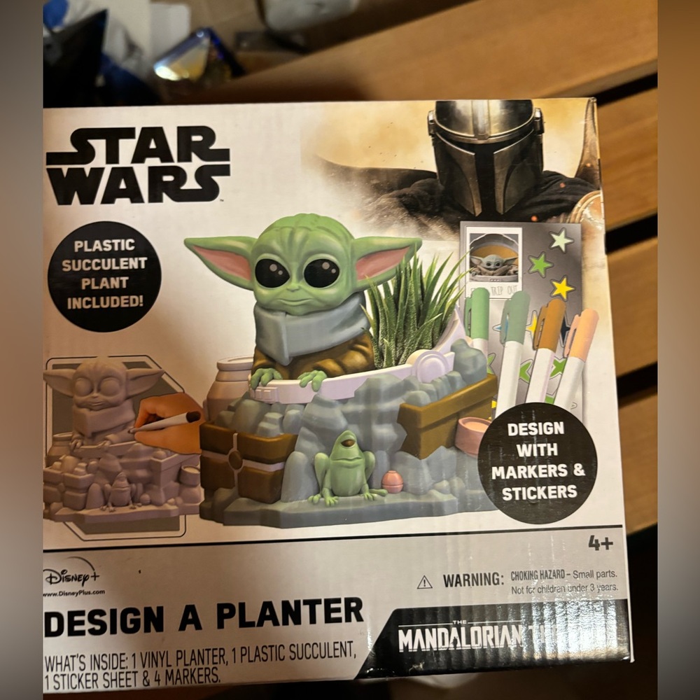 Star Wars Mandalorian Planter with Green and Gray Accents